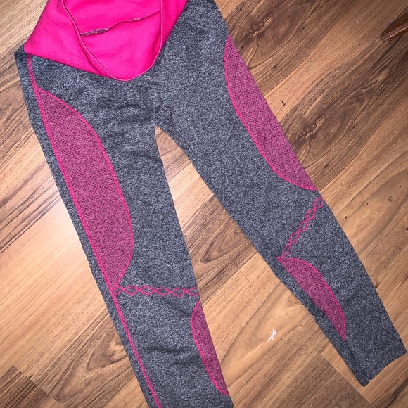 Pink leggings - Picture 2 of 2